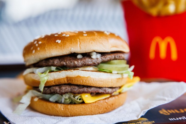 Chili’s Steals Fast Food Fans as McDonald’s Loses Big Mac Appeal