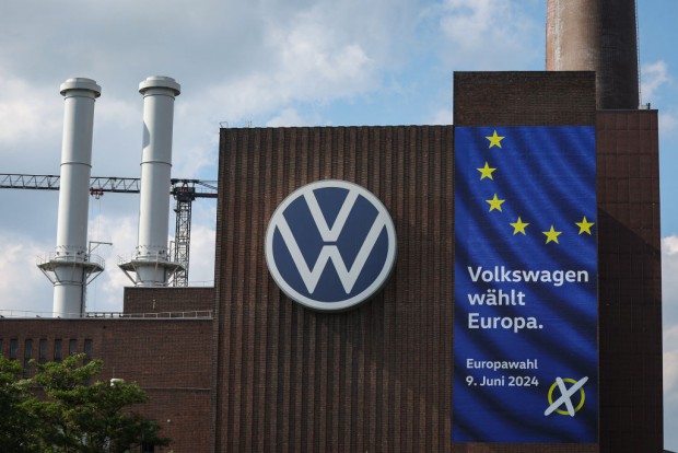 Volkswagen Ends Longstanding Job Protection Amidst Increasing Challenges in European Auto Industry