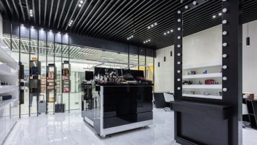 Cosmetic Store
