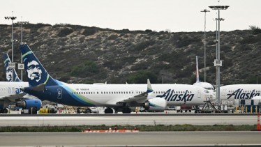 Alaska Airlines Jet’s Emergency Stop Prevents Collision with Southwest Plane at Nashville Airport